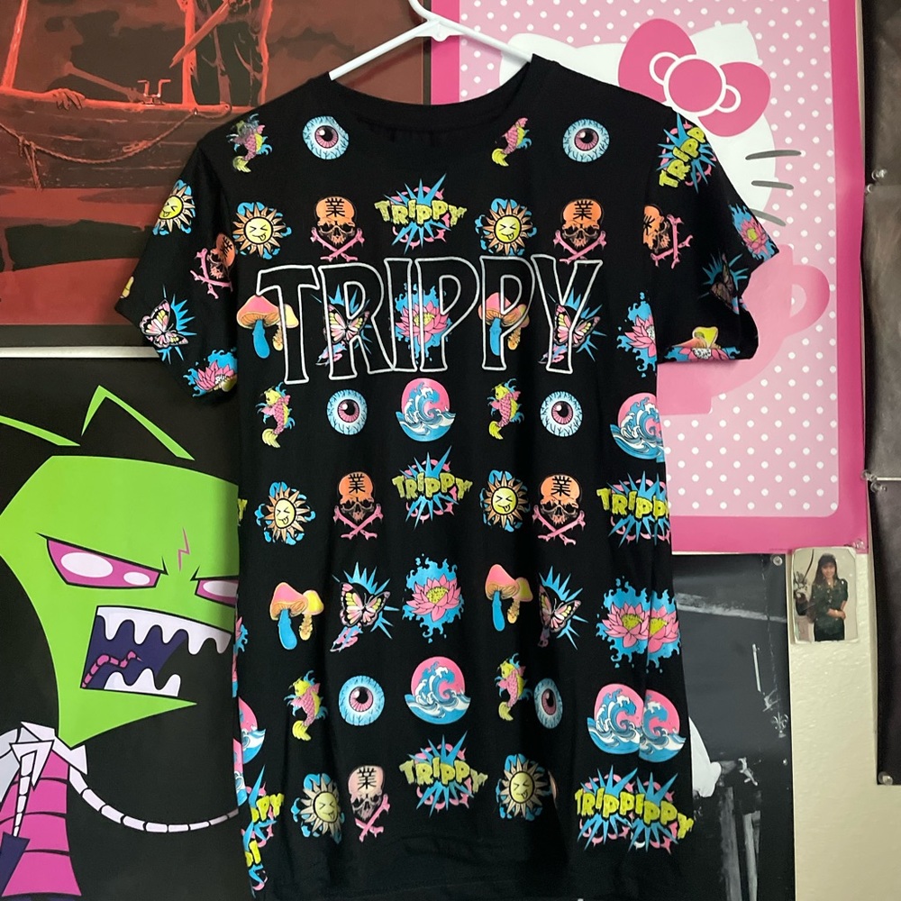 trippy t-shirt🌈👁️.